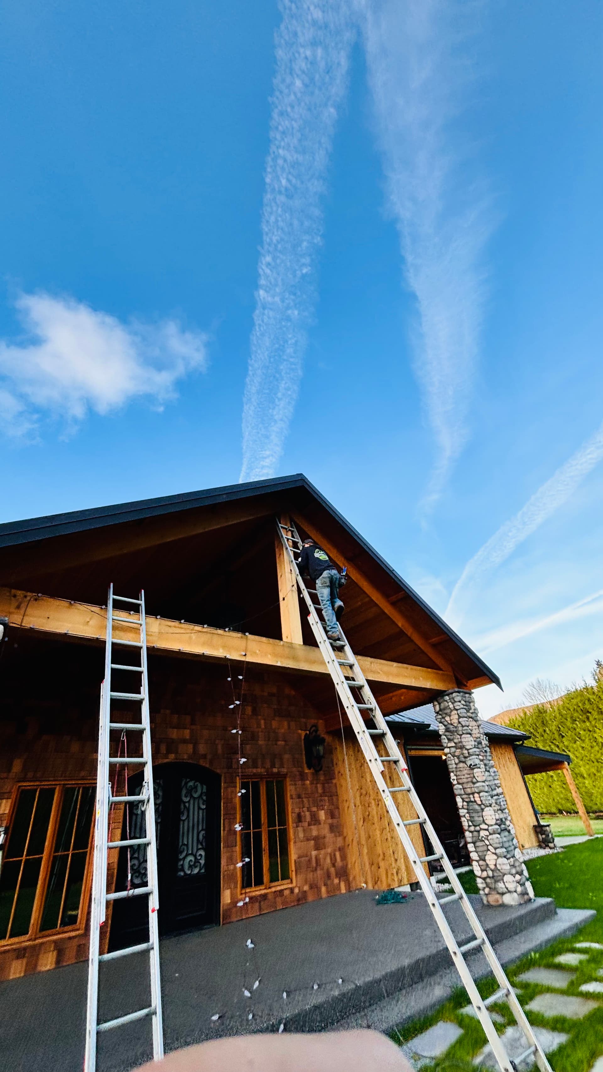 Christmas Light Takedown in Sumner by HyperGreen Landscape image